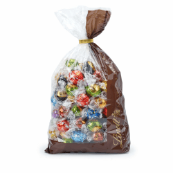 Lindt Schokolade LINDOR Mischung | 1371 g | Ca. 109 Kugeln: Milch, 70%, Milk&White, Stracciatella, Weiß, Nuss, Matcha, Feinherb, Salted Caramel, Pistazie | Schokoladengeschenk Mischung Matcha + Klassiker Angebot bei HelloDeals