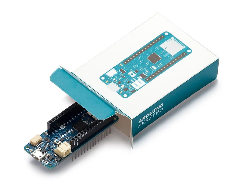 Arduino MKR Zero [ABX00012] – Kompaktes Board mit ARM Cortex-M0+ Mikrocontroller, ideal für Audio, IoT-Projekte und Anwendungen, die einen geringen Verbrauch mit Arduino IDE erfordern. Angebot bei HelloDeals