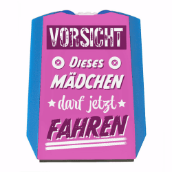 speecheese Vorsicht - Dieses Mädchen darf jetzt Fahren Parkscheibe mit 2 Einkaufswagenchips als lustige Geschenkidee für die Freundin zum Führerschein oder für die Tochter wenn sie mit Papas Angebot bei HelloDeals