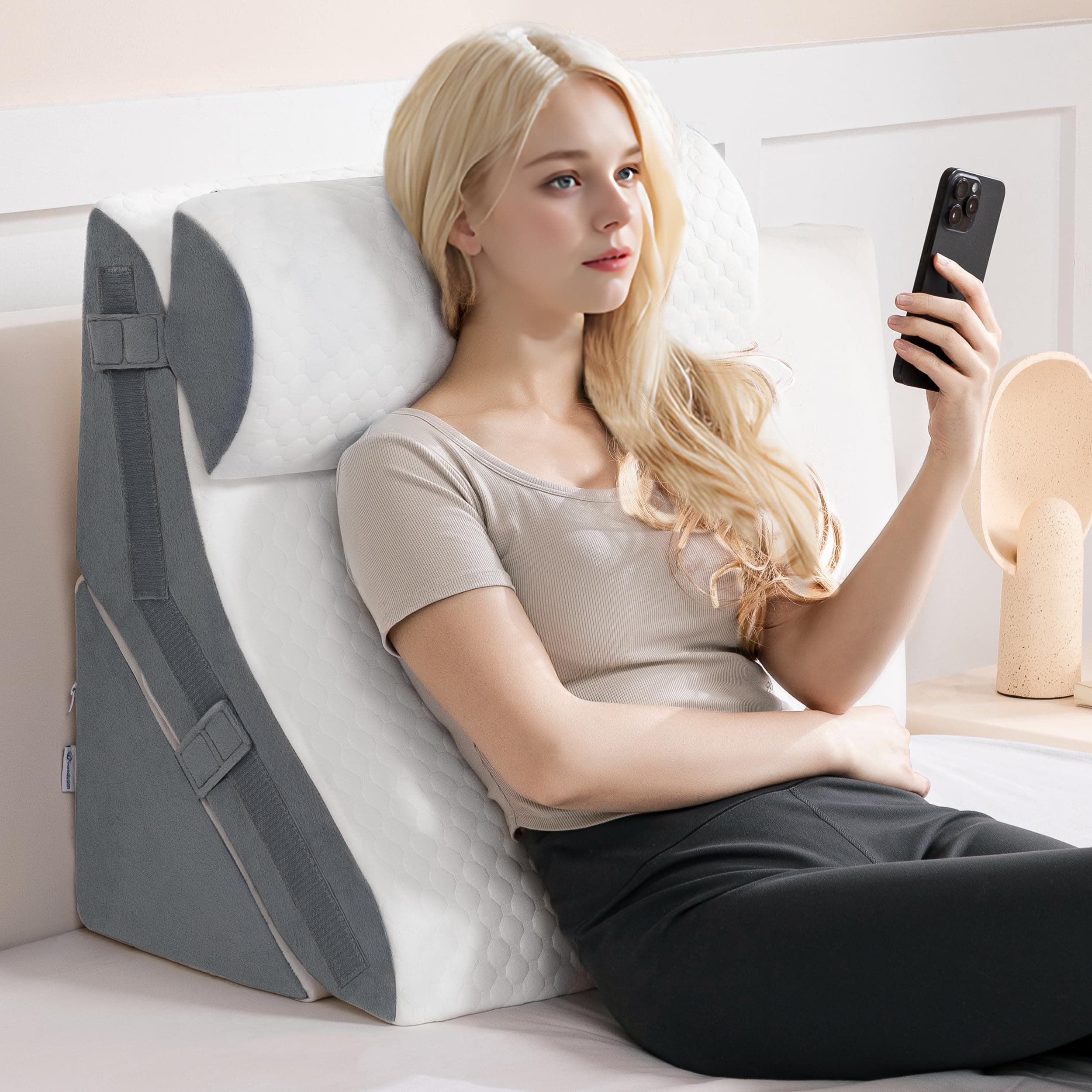 3-in-1 Orthopädisches Bett Keilkissen Set Verstellbar Memory-Schaum Faltendes Dreieckskissen zur Unterstützung von Beinen Knien, Schlafapnoe, Rückenschmerzen, Linderung von Sodbrennen, Schnarchen Angebot bei HelloDeals