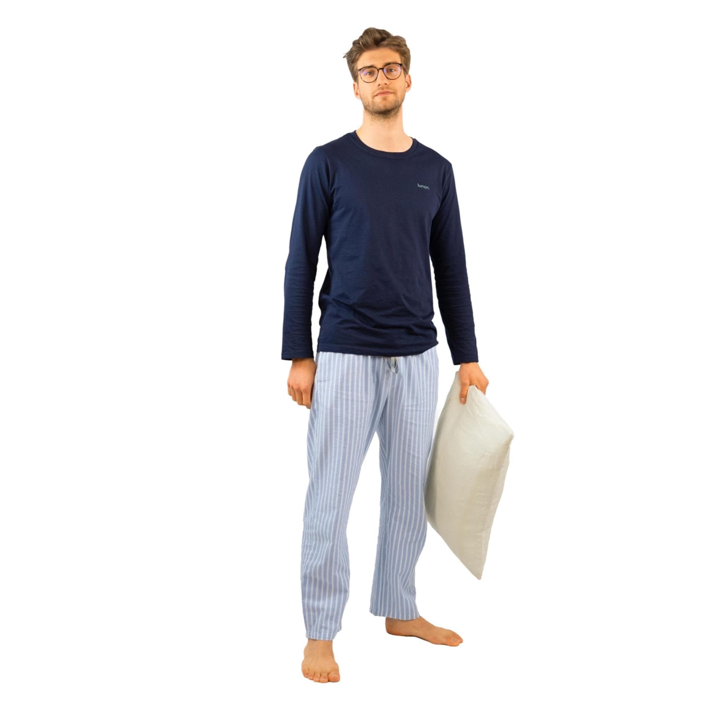 lunon Schlafanzug Herren lang | MIT Geschenkverpackung | Pyjama Set, 100% Baumwolle, Langarm, Pijama for Men, Zeitloses Design, geeignet für Winter und Sommer (2-teiliges Set) L Classy Set (Blau) Angebot bei HelloDeals