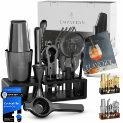 Cocktail Set Schwarz [TESTSIEGER], 825ml Cocktail Shaker mit Bar Zubehör für Cocktails, Bartender Set mit Profi Boston Shaker, Barkeeper Set, Bar Set, Cocktailshaker Set, Cocktail Mix Set Signature Set Schwarz Angebot bei HelloDeals