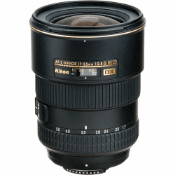 Nikon AF-S DX Zoom-Nikkor 17-55mm 1:2,8G IF-ED Objektiv (77mm Filtergewinde) (Generalüberholt) Angebot bei HelloDeals
