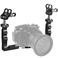 Unterwasser-Kamera Handle Tray Bracket, Dual Handle ausziehbare Aluminiumlegierung Video-Stabilisator-Halter mit 2 1-Zoll-Kugelklemme Mount für Unterwasser-Kamera tauchen Gehäuse Unterwasser-Griff-Halterung Angebot bei HelloDeals
