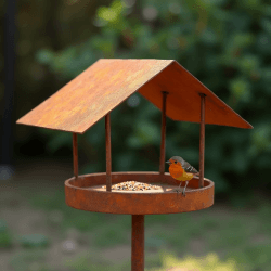 Maxito Vogelhaus mit Ständer wetterfest aus Metall und stabilem Stand 158 cm hoch als Gartendeko im Garten - Gartendeko für draußen wetterfest - Vogelfutterhaus - Vogelhäuschen Angebot bei HelloDeals