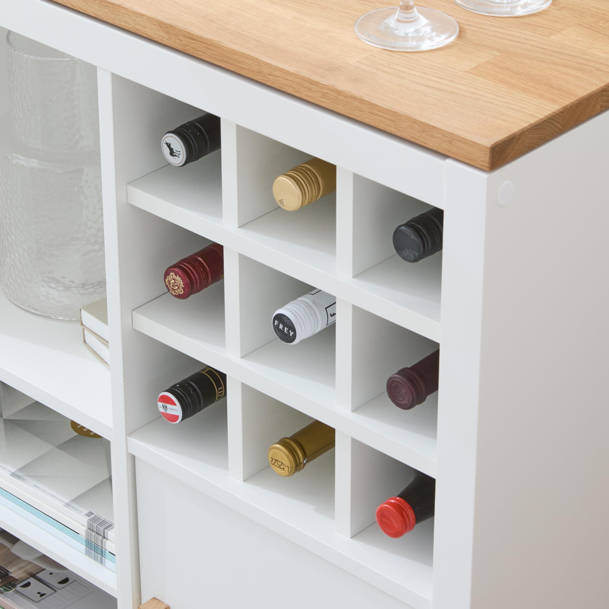 IKEA Kallax Einsatz | Regaleinsatz f. 9 Flaschen | H x B x L : 33 x 33 x 36 cm | Fachgröße: 10 x 10 cm | Weinflaschen Lagerung im Kallax Regal | Weinregal Flaschenregal Flascheneinsatz | weiß Angebot bei HelloDeals