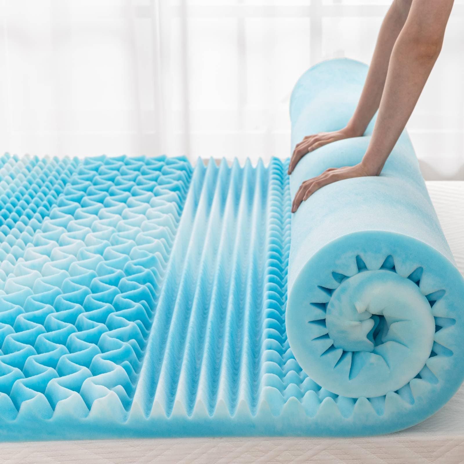 EGO Home Weicher Matratzentopper 140x200 cm – 7 cm Höhe Günstige Matratzenauflage Topper aus Schaumstoff, ideal für Gäste, Studenten & als zusätzliche Schlafauflage, Öko-Tex Zertifiziert H2-7cm Höhe 140x200 cm Angebot bei HelloDeals