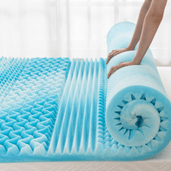 EGO Home Weicher Matratzentopper 140x200 cm – 7 cm Höhe Günstige Matratzenauflage Topper aus Schaumstoff, ideal für Gäste, Studenten & als zusätzliche Schlafauflage, Öko-Tex Zertifiziert H2-7cm Höhe 140x200 cm Angebot bei HelloDeals