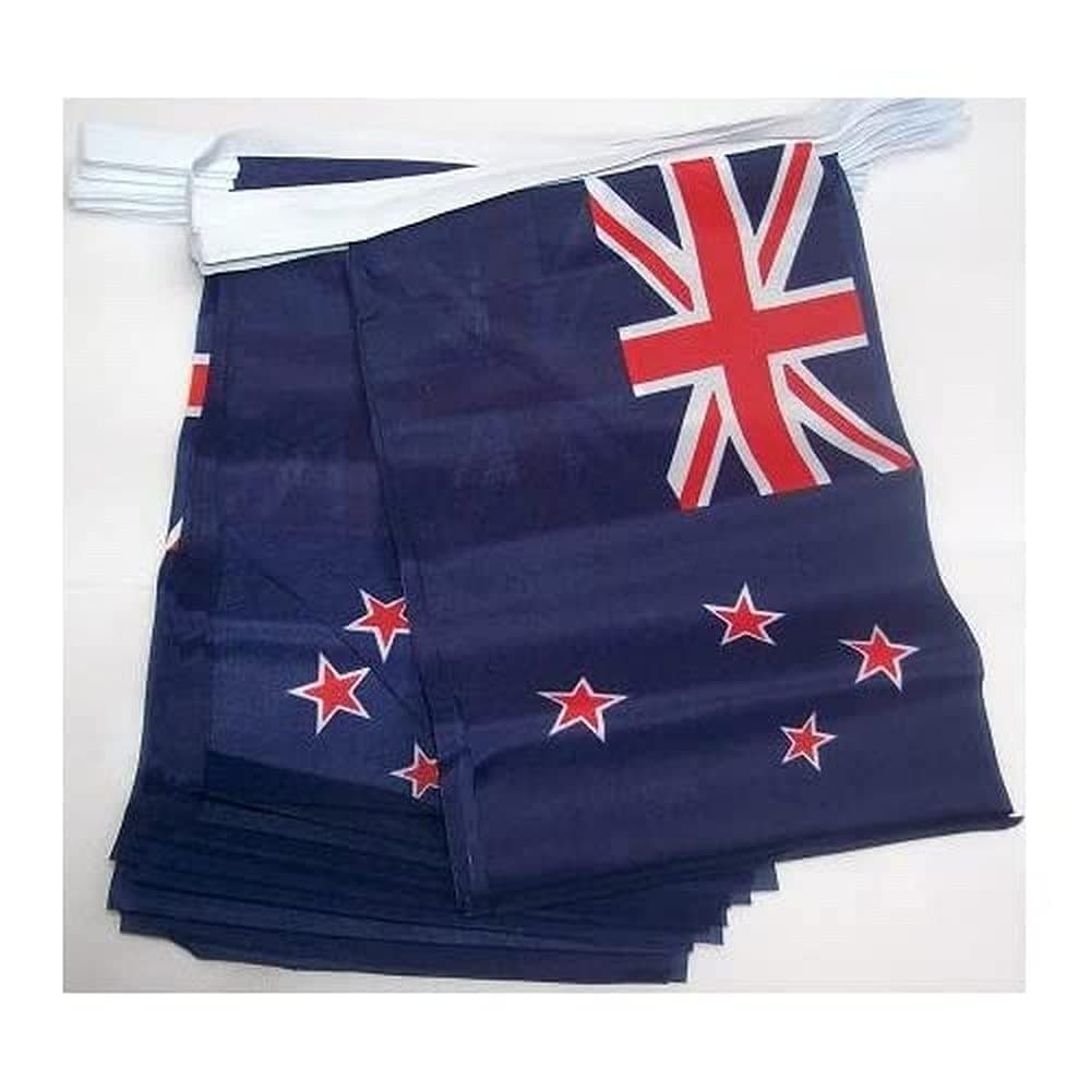 AZ FLAG - Fahnenkette Neuseeland 4 Meter Mit 20 Flaggen - 15x10 cm - Neuseeländische Girlande Flaggenkette 10 x 15 Cm Angebot bei HelloDeals