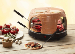 Emerio Pizzaofen, PIZZARETTE das Original, handgemachte Terracotta Tonhaube, patentiertes Design, für Mini-Pizza, echter Familien-Spaß für 8 Personen, PO-116124.1, Pink bis 8 Personen Angebot bei HelloDeals