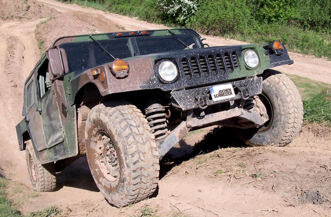 JOCHEN SCHWEIZER Geschenkgutschein: Hummer H1 im Gelände Fahren in Mitteldeutschland (60 Min.) Angebot bei HelloDeals