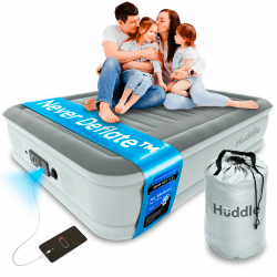 Huddle® Never Deflate™ Luxus-King-Luftbett, Gewinner des Good Housekeeping 2025 Air Mattress Award, Dual Pump SlumberGuard™ Technologie, einstellbare Festigkeit, integrierte Pumpe und USB-Nachtlicht Angebot bei HelloDeals