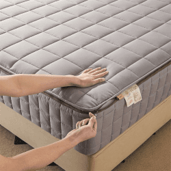 Matratzenbezug mit Reißverschluss, anpassbare Größe, einfarbig, warm und bequem, extra weicher Matratzenschoner-Gray- 180x200+25cm Grau 180x200+25cm Angebot bei HelloDeals