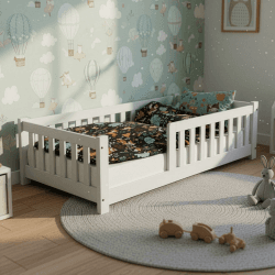 Juskys Kinderbett Naya - 90x200 cm Bett mit Rausfallschutz & Lattenrost - Holz Bodenbett für Kinder 3-10 Jahre - modernes Bettgestell Weiß Angebot bei HelloDeals