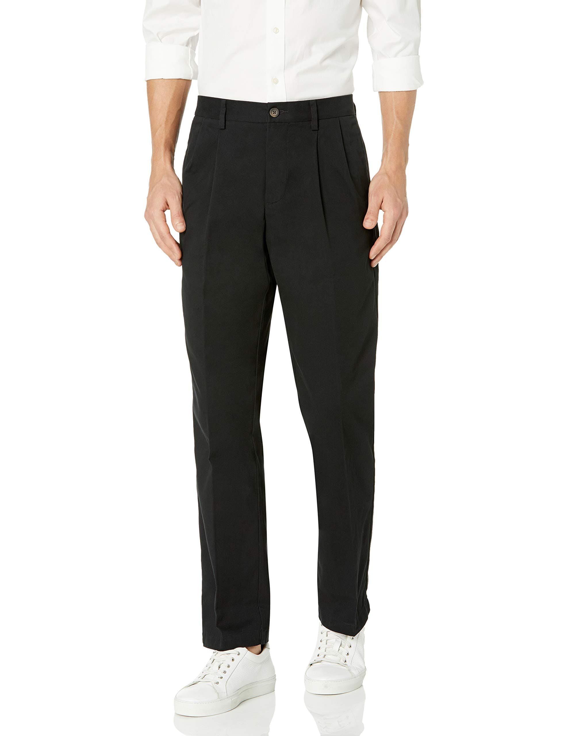 Amazon Essentials Herren Knitterfreie Chinohose mit klassischer Passform und Bügelfalte (erhältlich in Big & Tall) 36W / 32L Schwarz Angebot bei HelloDeals