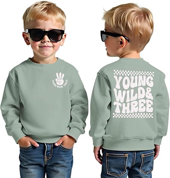 BOUTIKOME 3. Geburtstag Jungen Sweatshirt Young WILD&Three Drucken Pullover Geschwister Kinder Langarmshirt Baby Outfits Dritten Geburtstags Pulli Herbst Winter Babykleidung 3 Jahre Grün Angebot bei HelloDeals