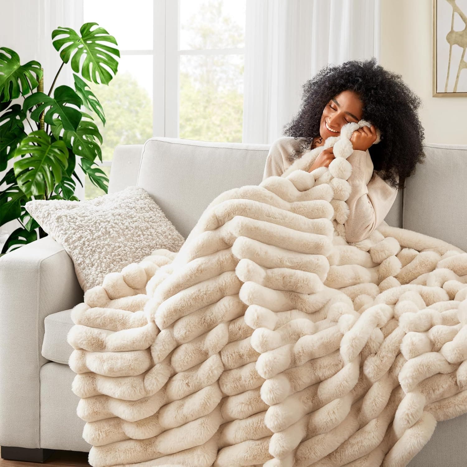 Lanqinglv Kuscheldecke Flauschig Decke Beige,Super Warme Plüsch Decke Wohndecke Dick,Flanell Decke Winter Couchdecke Überwurfdecke Sofadecke Tagesdecke Für Bett Couch,150x200 cm Tw-beige 150 x 200 cm Angebot bei HelloDeals