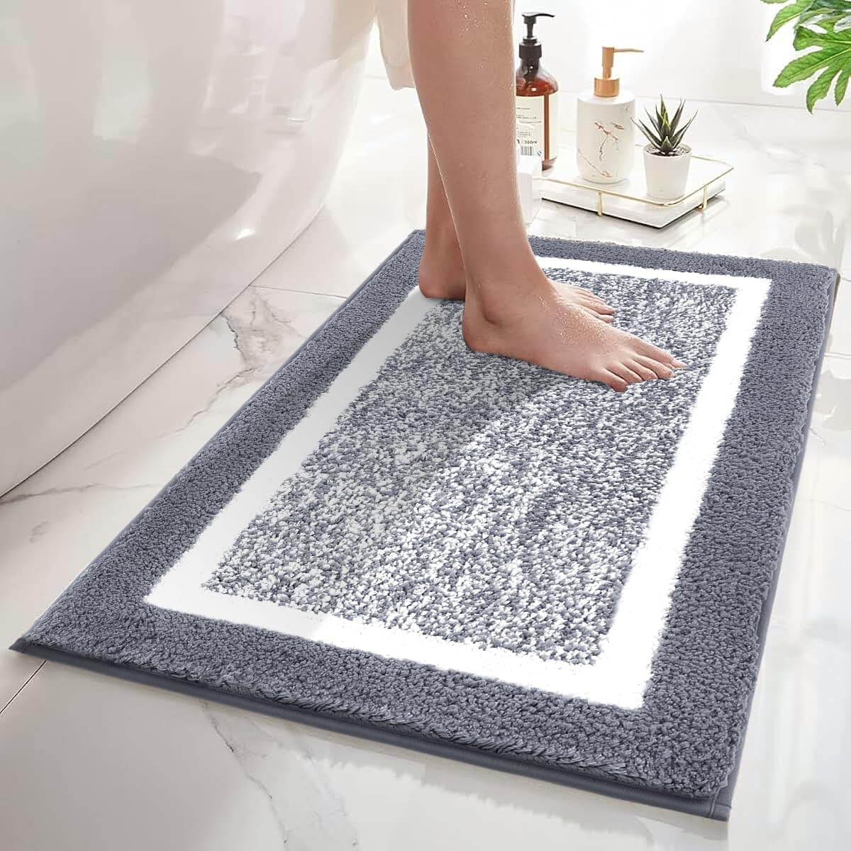 SHACOS Badteppich rutschfeste Badematte Weicher Badezimmerteppich Wasserabsorbierend Duschmatte Maschinenwaschbar Badvorleger für Dusche,Badewanne und Toilette, Grau, 45 x 65 cm Grau 45 x 65 cm Angebot bei HelloDeals