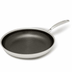 HENSSLERS® Pfanne 28 cm [ALLE HERDARTEN] - Bratpfanne zum Kochen & Braten - Antihaft Wabenpfanne - Induktion geeignet - Pfanne Wabenstruktur 28cm - Induktionspfanne - Schnitt- & Kratzfest Edelstahl/ Schwarz Angebot bei HelloDeals