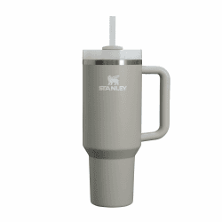 Stanley 1913 Quencher H2.0 Flowstate Trinkflasche Mit Strohhalm 1.2L - Thermobecher Kühlt 11 Stunden - 48 Stunden Eisgekühlt - Spülmaschinenfest - Thermosflasche BPA Frei - Edelstahl Trinkbecher - Ash Core Ash 1.2 L Angebot bei HelloDeals