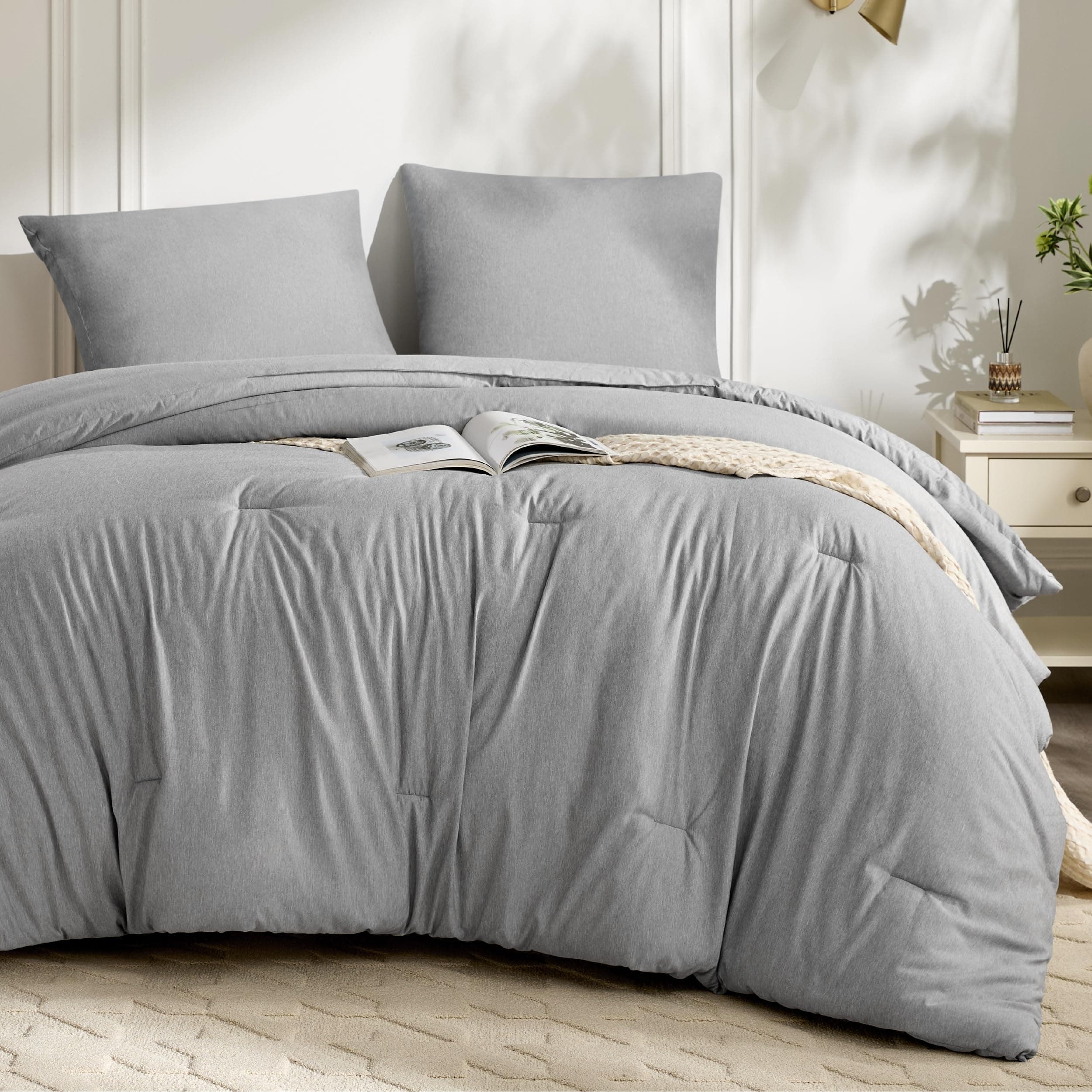 BEDSURE Bettdecke Ohne Bezug 155x220 - Bettdecke 155x220 mit Kissenbezug 80x80 cm - Kationische 3-teilig-Bettdecken-Set für Allergiker 4 Jahreszeiten Duvet, 1x Bettdecken, 2X Kissenbezug, Nebelgrau Nebelgrau 155x220 cm Angebot bei HelloDeals