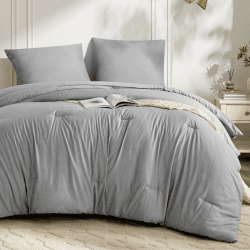 BEDSURE Bettdecke Ohne Bezug 155x220 - Bettdecke 155x220 mit Kissenbezug 80x80 cm - Kationische 3-teilig-Bettdecken-Set für Allergiker 4 Jahreszeiten Duvet, 1x Bettdecken, 2X Kissenbezug, Nebelgrau Nebelgrau 155x220 cm Angebot bei HelloDeals