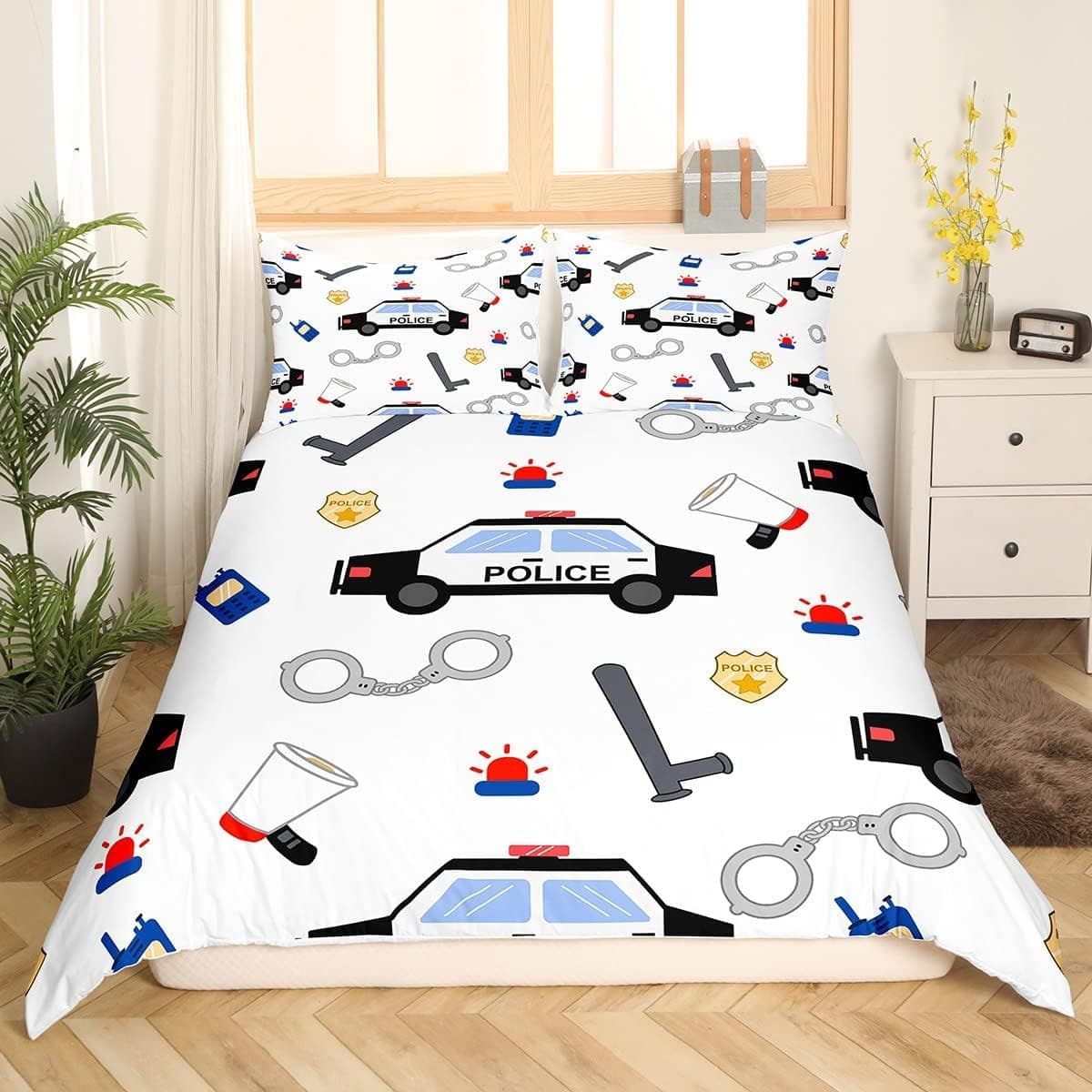 Loussiesd Polizei Auto Bettwäsche Set 135x200cm Polizist Fahrzeug Tröster Abdeckung Auto Weiß Bettbezug Set Cartoon Auto Muster Bettbezug Kinder Jungen Mädchen Schlafzimmer Dekor Mit 1 Kissenbezug Mehrfarbig 46 135*200+80*80*1 Angebot bei HelloDeals