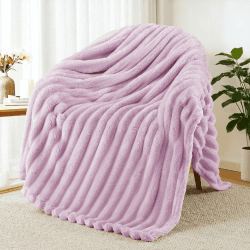 Exclusivo Mezcla Kuscheldecke Flauschig Fleecedecke Flanell Decke, Leichte und Warme Sofadecke Couchdecke für Ganzjahreszeit, 130 x 150 cm, Helllila Helllila 130 x 150 cm Angebot bei HelloDeals
