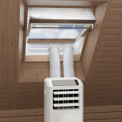 HOOMEE Fensterabdichtung für mobile Klimageräte Dachfenster, Hot Air Stop zum Anbringen an Schwingfenster, Fensterabdichtung Klimaanlage für max. 470cm Fensterumfang, Fensterkitt Set 2x230cm Angebot bei HelloDeals