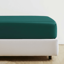 Spannbettlaken 180x200 Dunkelgrün – Boxspring Spannbetttuch Extra Tiefe Taschen bis 28cm, 360° Gummizug – Mako Satin aus 100% Ägyptischer Baumwolle – ÖKO-TEX Bettlaken Forest Green 180x200cm Angebot bei HelloDeals