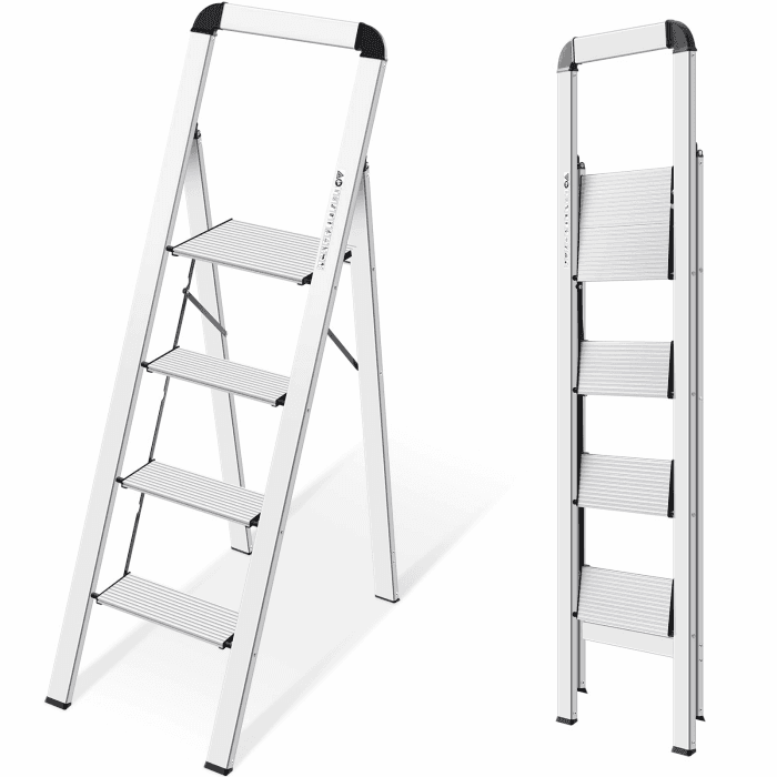 KINGRACK Leiter Aluminium, Trittleiter 4 stufen klappbar, leiter 4 stufen mit Handlauf, rutschfeste Haushaltsleiter mit Klappsicherung, Aluleiter Belastbar bis 150 kg, für Zuhause, Büro, Garten,Silber Silber 4 Step Aluminium with Handle Angebot bei HelloDeals