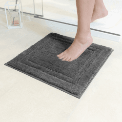 Decomira Badematte rutschfest | Als Badteppich Set kombinierbar | WC-Teppich Badezimmer-Teppich Bad-Vorleger waschbar | Duschvorleger waschbar Bad-Garnitur | Dunkelgrau - 45x45 cm Dunkelgrau 45 x 45 cm (Quadratisch) Angebot bei HelloDeals