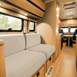 SYLC Bezüge Für Wohnwagenpolster Jacquard, rutschfeste Wohnmobil Sitzbezüge Mit 2 Cord, Sofa Sitzkissenbezug Für Schonbezug Wohnwagen Polster (Beige,W 95-115 cm, D 45-65 cm) Beige W 95-115 cm, D 45-65 cm Angebot bei HelloDeals