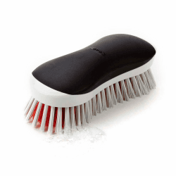 Zagg OXO Good Grips Heavy Duty Scrub Brush, 18/8 Stainless Steel, Schwarz, 6.9 x 7.6 x 26.6 cm Angebot bei HelloDeals