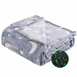 Kuscheldecke die im Dunkeln leuchtet, Behagliche und Weiche Wohndecke für Bett Couch und Sofa, Leuchtende Decke für Kinder und Erwachsene (50" x 59.8"(127 x 152 cm)) Angebot bei HelloDeals