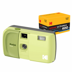 KODAK EC35 35-mm-Filmkamera, wiederverwendbar, fokussierfrei, mit eingebautem Blitz, Schiebedeckel, einsteigerfreundlich (Avocado Grün). Bündel mit Kodak Ultramax 400/24EXP 35-mm-Rollfilm Avocado Grün Bündel Angebot bei HelloDeals