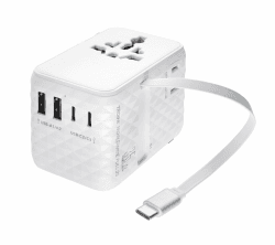 TROIKA Reiseadapter weltweit Worldwide Pull 35 EU/USA/AUS/CHN/UK + USA/JP inkl. USB-C Kabel herausziehbarem Schnellladekabel und geeignet für alle gängigen Steckdosen 5-in-1 Ladepower 35W in weiß Angebot bei HelloDeals