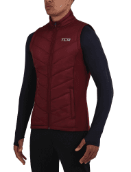 TCA Herren Excel Runner Leichte und gepolsterte Weste mit Reißverschlusstaschen XL Cabernet Angebot bei HelloDeals