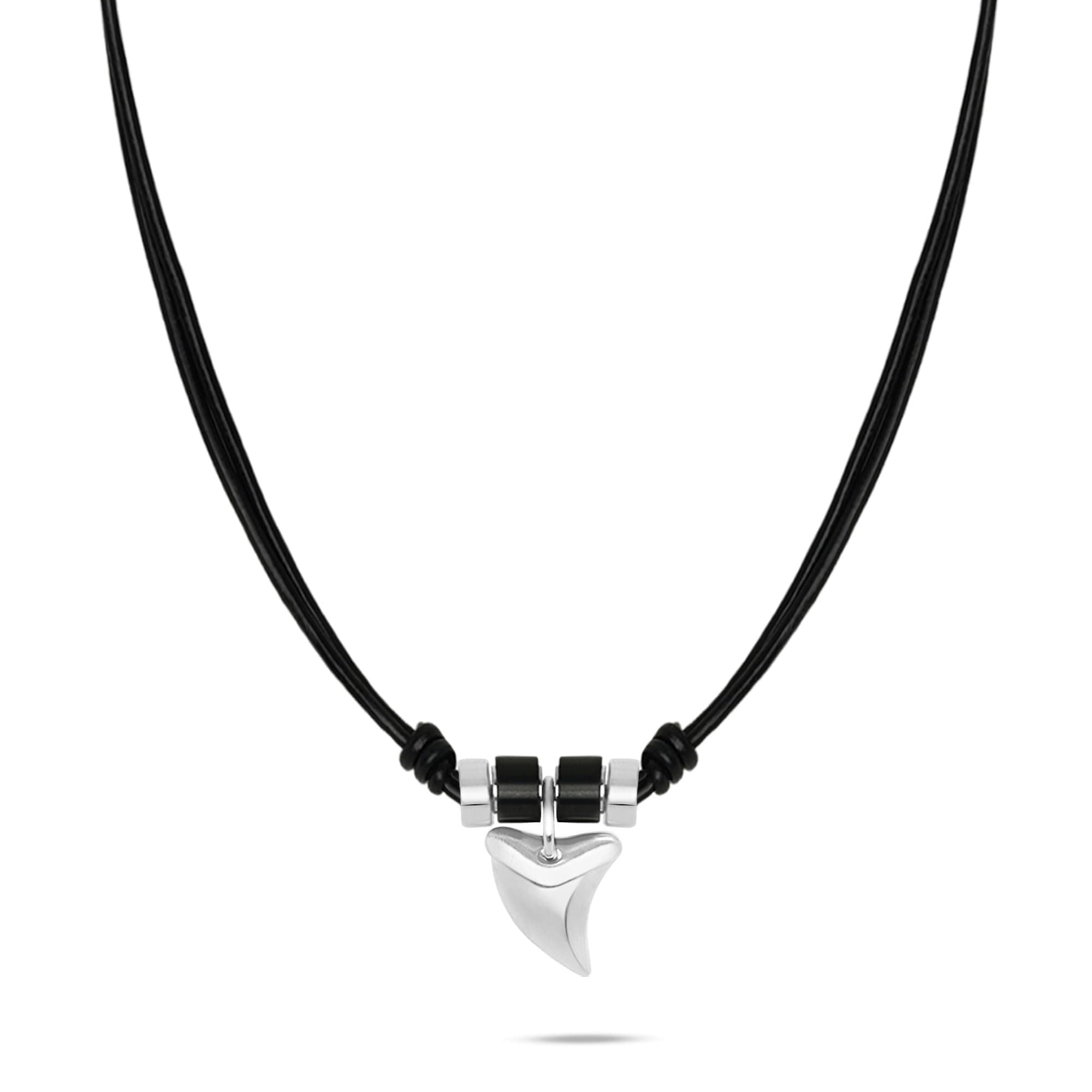 s.Oliver Herren Schmuck – Halskette & Armband aus Leder und Edelstahldetails mit Haizahnanhänger – Klassisch, Stilvoll und Maskulin – Perfekte Geschenkidee Halskette silber Angebot bei HelloDeals