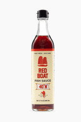 Red Boat Fischsauce – Reine, natürliche Fischsauce ohne Glutamat, Konservierungs- und Zusatzstoffe – Aus Vietnam, 40°N (1 x 500 ml) | Hergestellt mit nur 2 Zutaten in Vietnam, Keto, Paleo, Ganze 30, gluten- und zuckerfrei Angebot bei HelloDeals