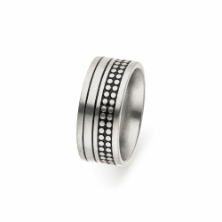 s.Oliver Herren Schmuck – Halskette & Ring aus Edelstahl mit Charms in strukturiertem Design – Klassisch, Stilvoll und Maskulin – Perfekte Geschenkidee strukturiert Ring silber Angebot bei HelloDeals
