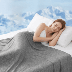 WOLTU Kühldecke mit Q-Max>0.45 fürs Schlafen, 220 x 240cm Grau | Sommerdecke Selbstkühlende Decke Mikrofaser Arc-Chill, kühl und hautfreundlich, weiche Sofadecke Reisedecke 220 x 240 cm Grau Angebot bei HelloDeals