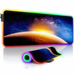 Titanwolf - RGB Gaming Mauspad XXL - LED Schreibtischunterlage 800x300 mm - Multi Color Mousepad - 11 Beleuchtungs-Modi - 7 Farben Plus 4 Effektmodi - Abwaschbar - Stars & Mars 2 Angebot bei HelloDeals