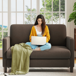 Welzona Sofa 2 Sitzer Klein, 130cm Teddy Kleines 2er Sofa für Wohnzimmer | Bequemer Teddy-Stoffbezug, Werkzeugfreies Aufstellen, Bezüge Waschbar, 2-Seater Sofa für Schlafzimmer, Vollholz, Braun Braun Federunterstütztes Sitzkissen 130cm Angebot bei HelloDeals