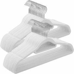 SONGMICS Kleiderbügel Samt, 50er Set, rutschfest, platzsparend Weiß + Silber 50 Stück Angebot bei HelloDeals