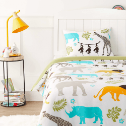 Amazon Basics Kinderbettwäsche 100x135 2teilig Mikrofaser Wendbar, Bettdeckenbezug 100x135 cm & Kissenbezug 40x60 cm, für Baby, Tierdruck Tierdruck 100 x 135 cm & 1 Kissenbezug 40 x 60 cm Angebot bei HelloDeals