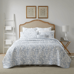 Laura Ashley Home - Amberley Collection – Luxuriöses, besonders weiches Steppdecken-Set, bequem und stilvoll, perfekt für alle Jahreszeiten, Queensize, Spa Blue Full/Queen Blau (Spa Blue) Angebot bei HelloDeals