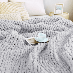 Admitrack Grobstrickdecke, 100% Handgestrickte Chenille-Wohndecke für Sofa und Wohn-Deko, weiche und gemütliche Strickdecke, Hellgrau, 129,5 x 160 cm Hellgrau 51"×63" Angebot bei HelloDeals