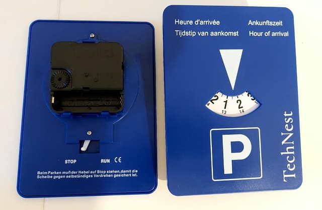TechNest Automatische Elektronische Parkscheibe_Europäische Parkuhr mit 24-Stunden-Zeitanzeige für Autozubehör_Farbe Blau
