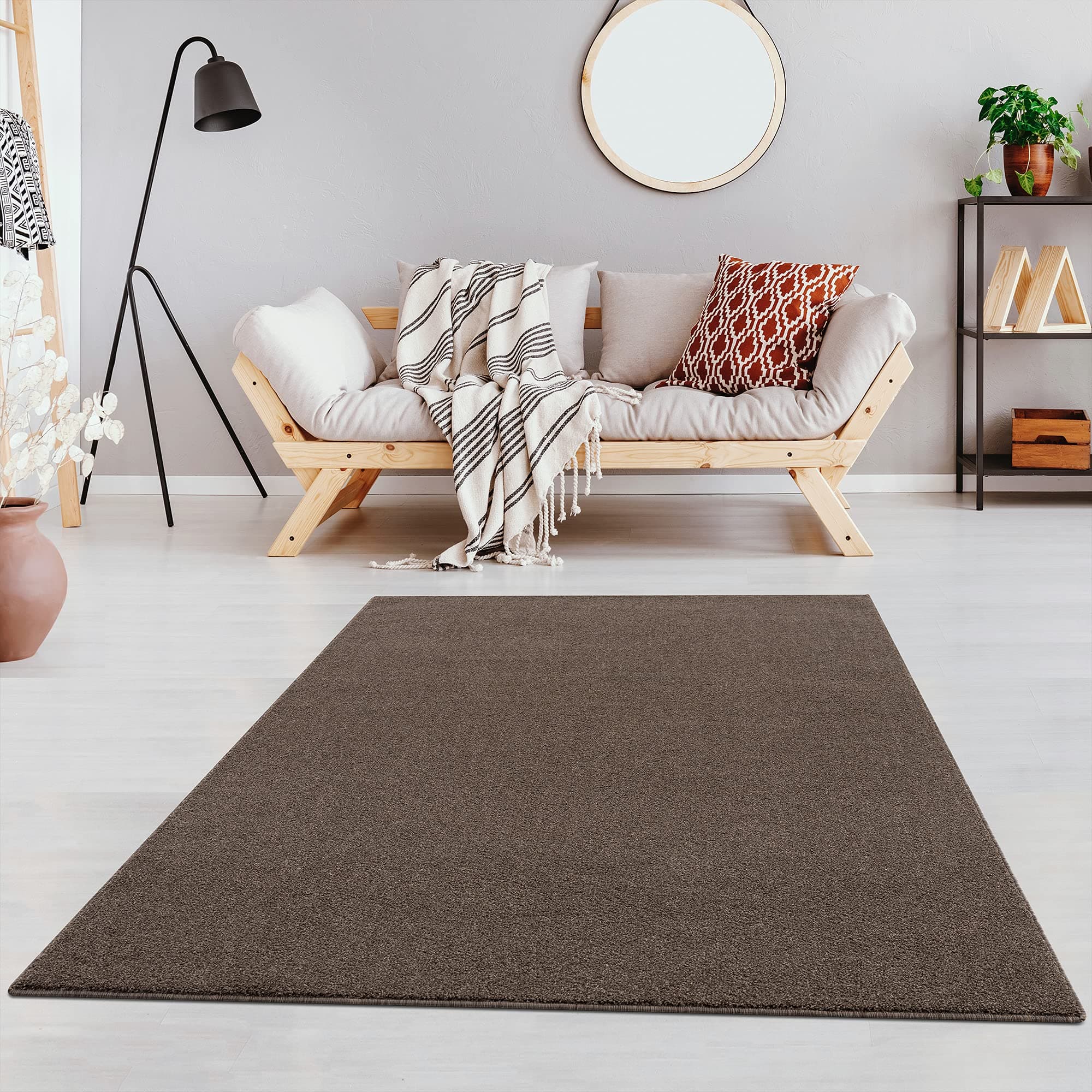 Fashion4Home Teppich Wohnzimmer – Einfarbig, Uni Teppich fürs Kinderzimmer, Schlafzimmer, Arbeitszimmer, Büro, Flur und Küche - Kurzflor, Braun-Taupe, Größe: 200x290 cm Braun-taupe 200 x 290 cm (Rechteckig)